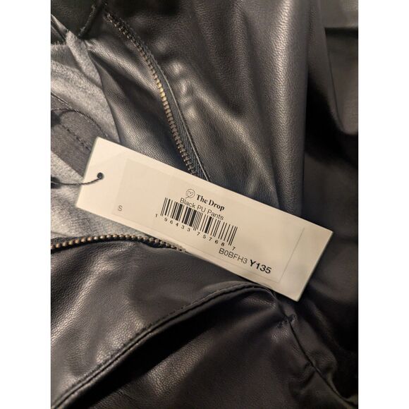 🖤 The Drop S Black Vegan Leather Pleated Loose Fit Pants @signedblake - Picture 6 of 6